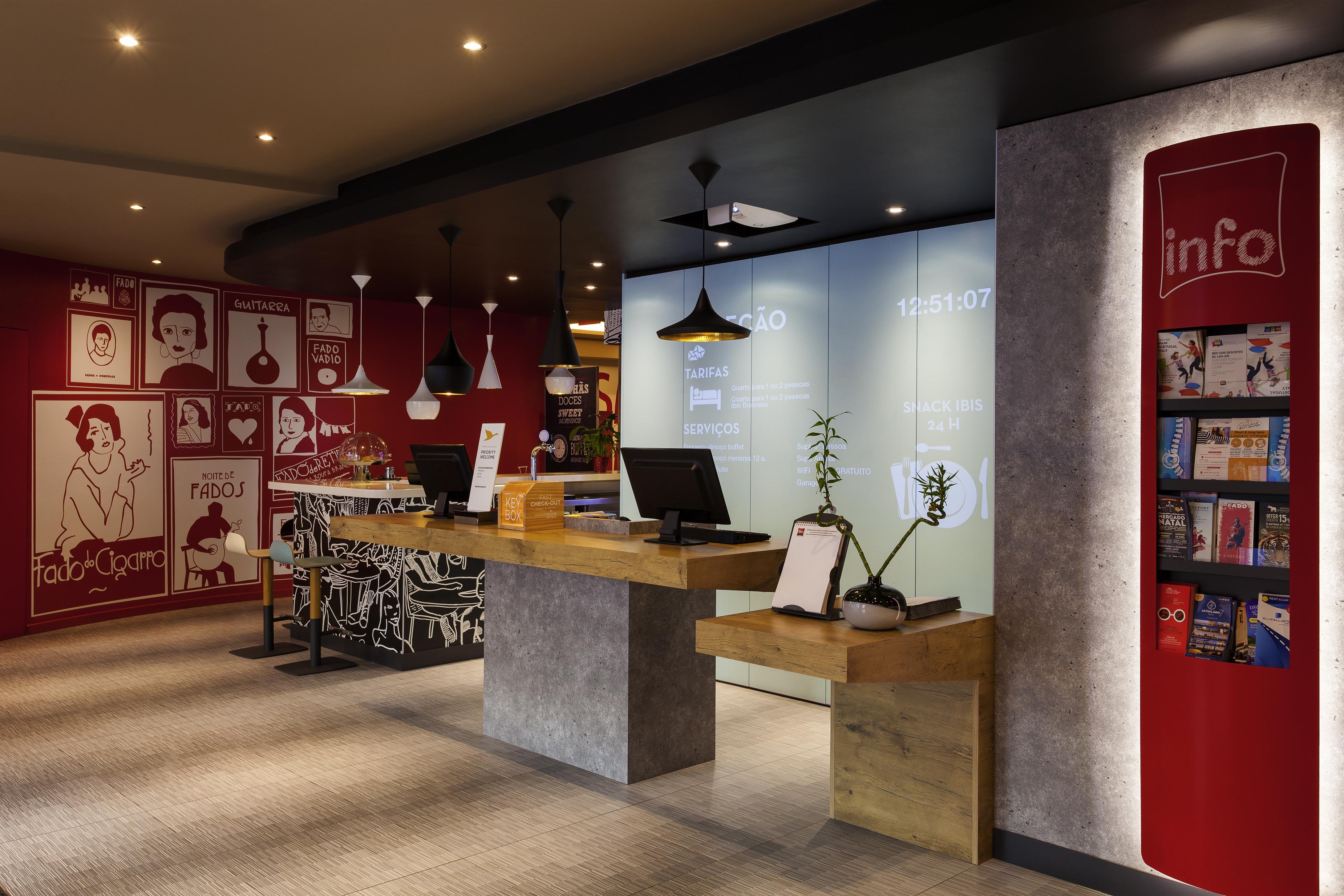 Hotel ibis Lisboa Liberdade Exterior foto